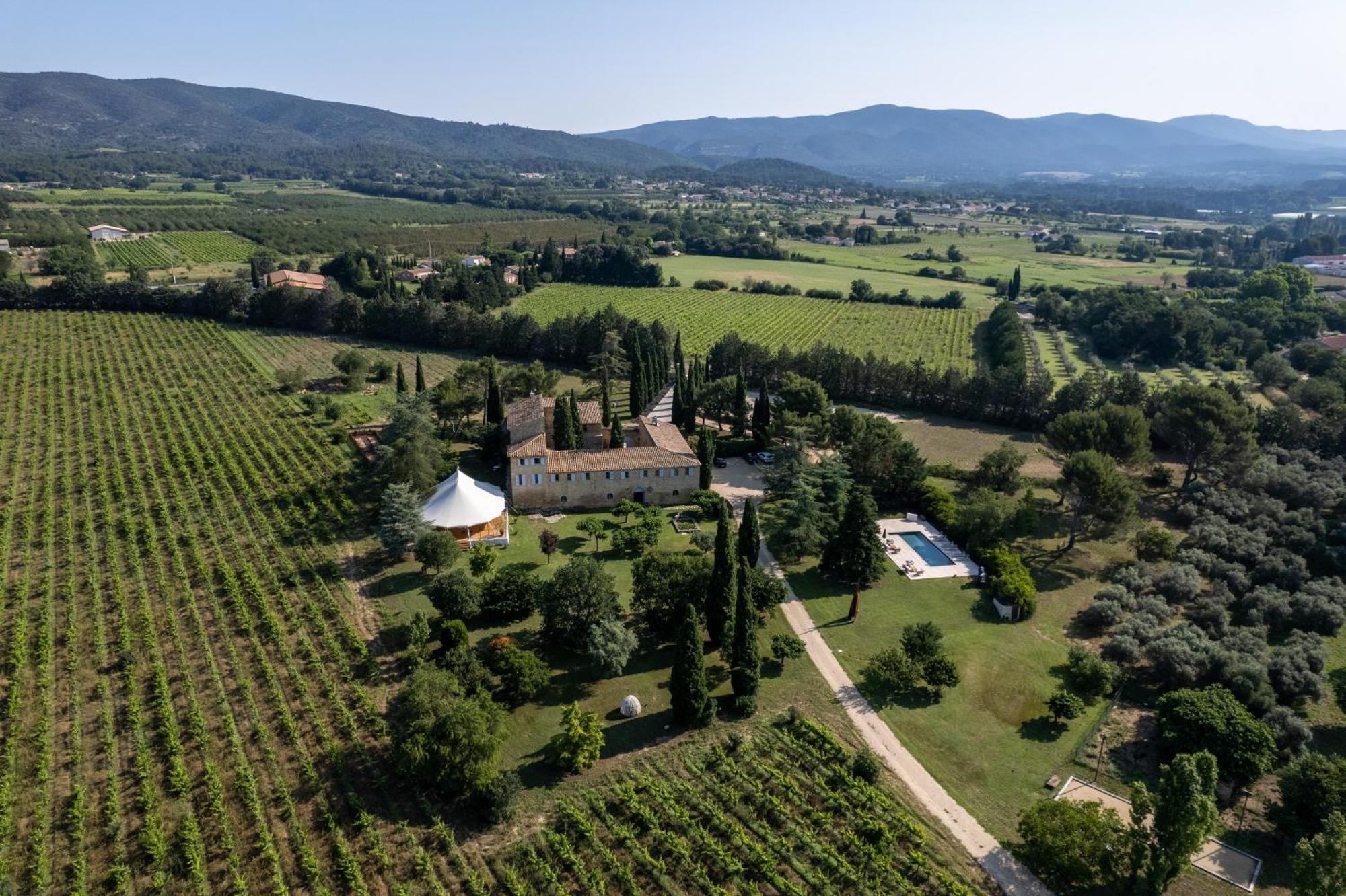 Chateau Saint-Pierre De Mejans Puyvert Kültér fotó